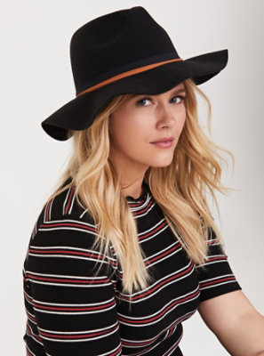 black felt panama hat