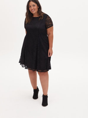 Plus Size - Black Lace Fluted Dress - Torrid