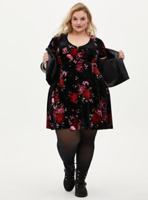 Plus Size - Black Floral Velvet Button Front Skater Dress - Torrid