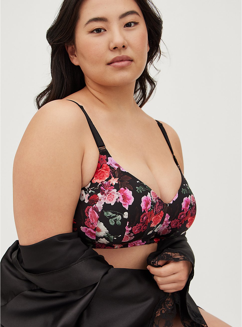 Lightly Lined Everyday Wire-Free Bra - Floral Black with 360° Back Smoothing™, MARAH FLORAL- BLACK, hi-res