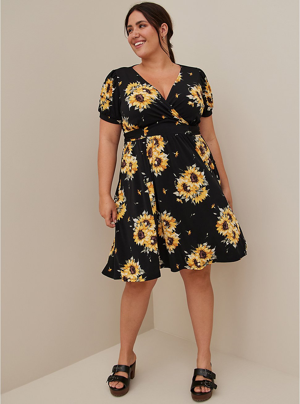 Plus Size Puff Sleeve Surplice Mini Dress - Studio Knit Floral Black, SUNFLOWERS, hi-res