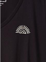 Girlfriend Tee - Signature Jersey Embroidered Sun Black, DEEP BLACK, alternate